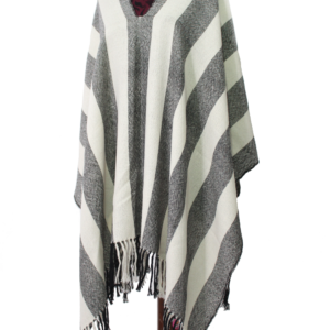 Poncho en Baby Alpaca.
